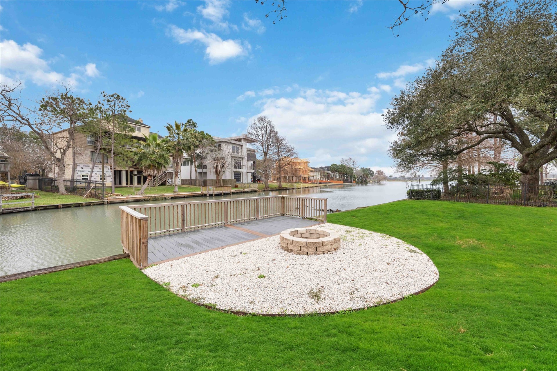 18623 Point Lookout Drive, Nassau Bay, TX 77058 18623 Point Lookout Drive, Nassau Bay, TX 77058