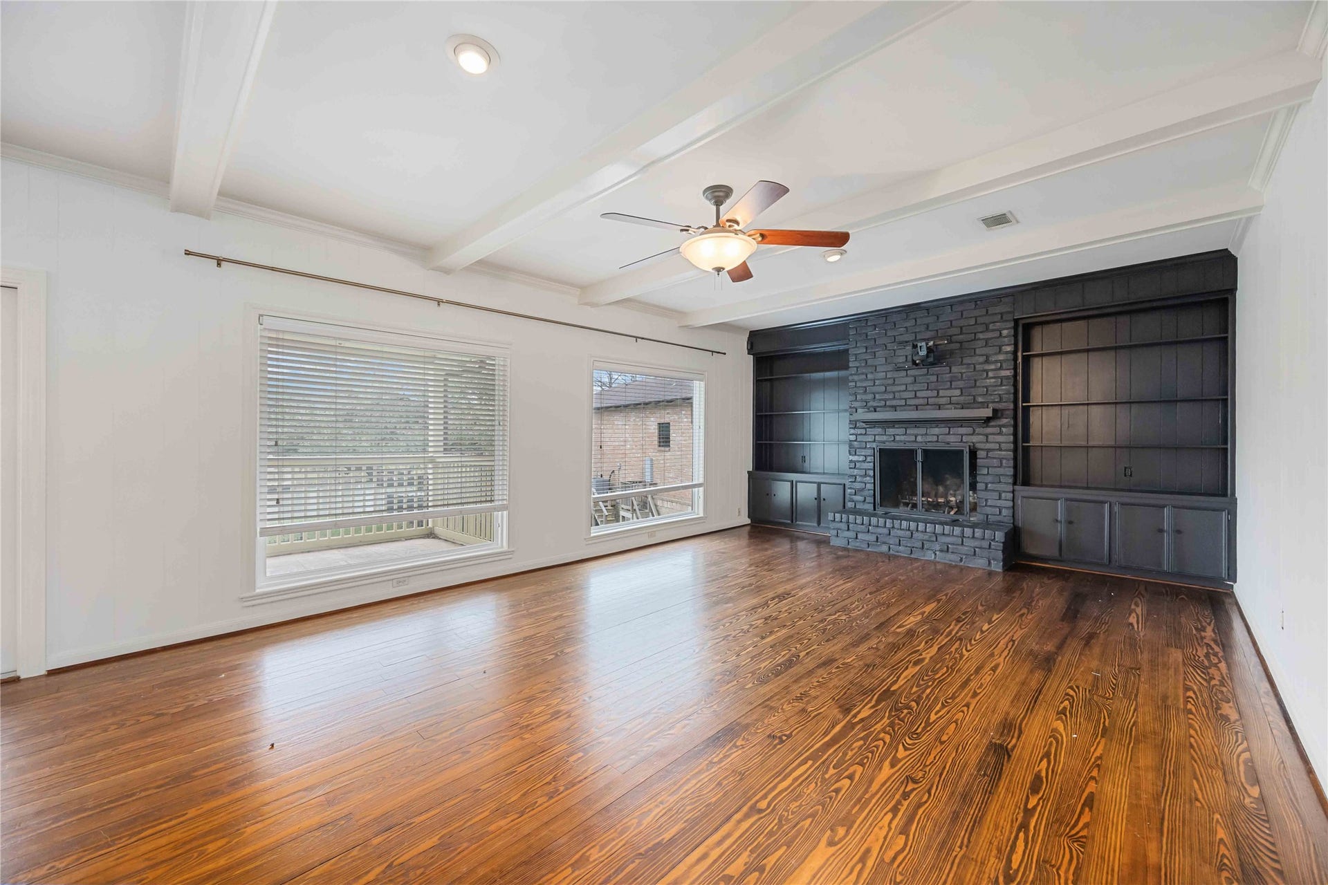 18623 Point Lookout Drive, Nassau Bay, TX 77058 18623 Point Lookout Drive, Nassau Bay, TX 77058
