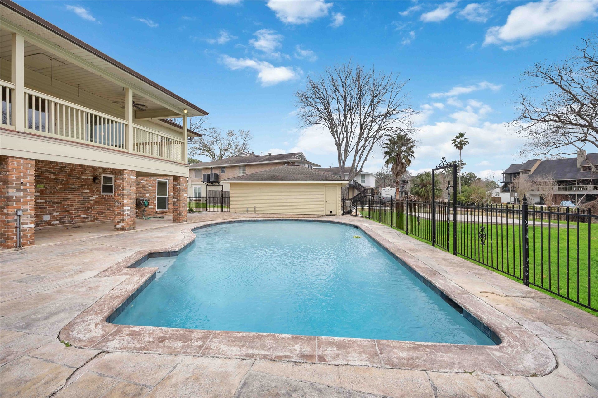 18623 Point Lookout Drive, Nassau Bay, TX 77058 18623 Point Lookout Drive, Nassau Bay, TX 77058