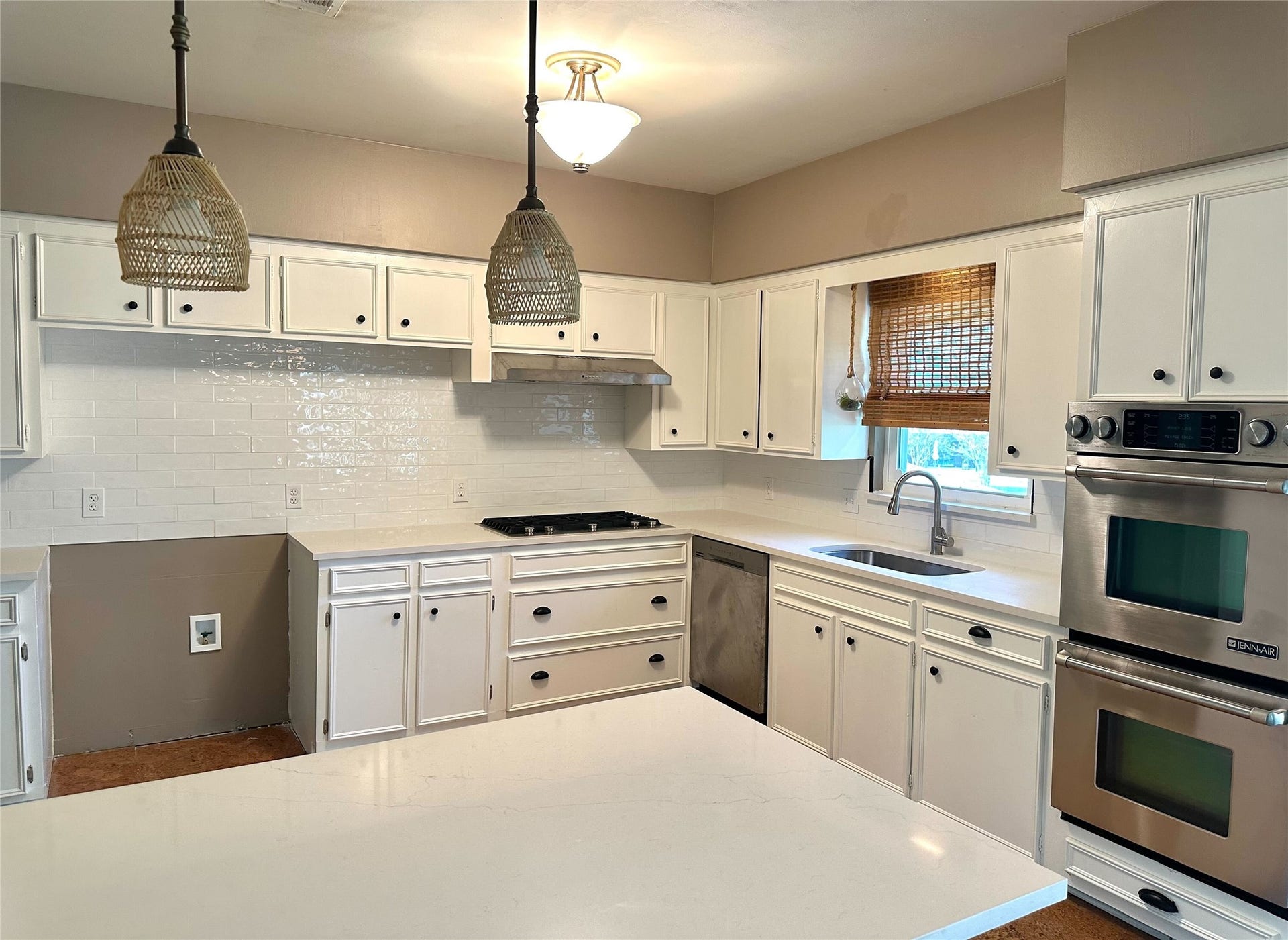 18623 Point Lookout Drive, Nassau Bay, TX 77058 18623 Point Lookout Drive, Nassau Bay, TX 77058