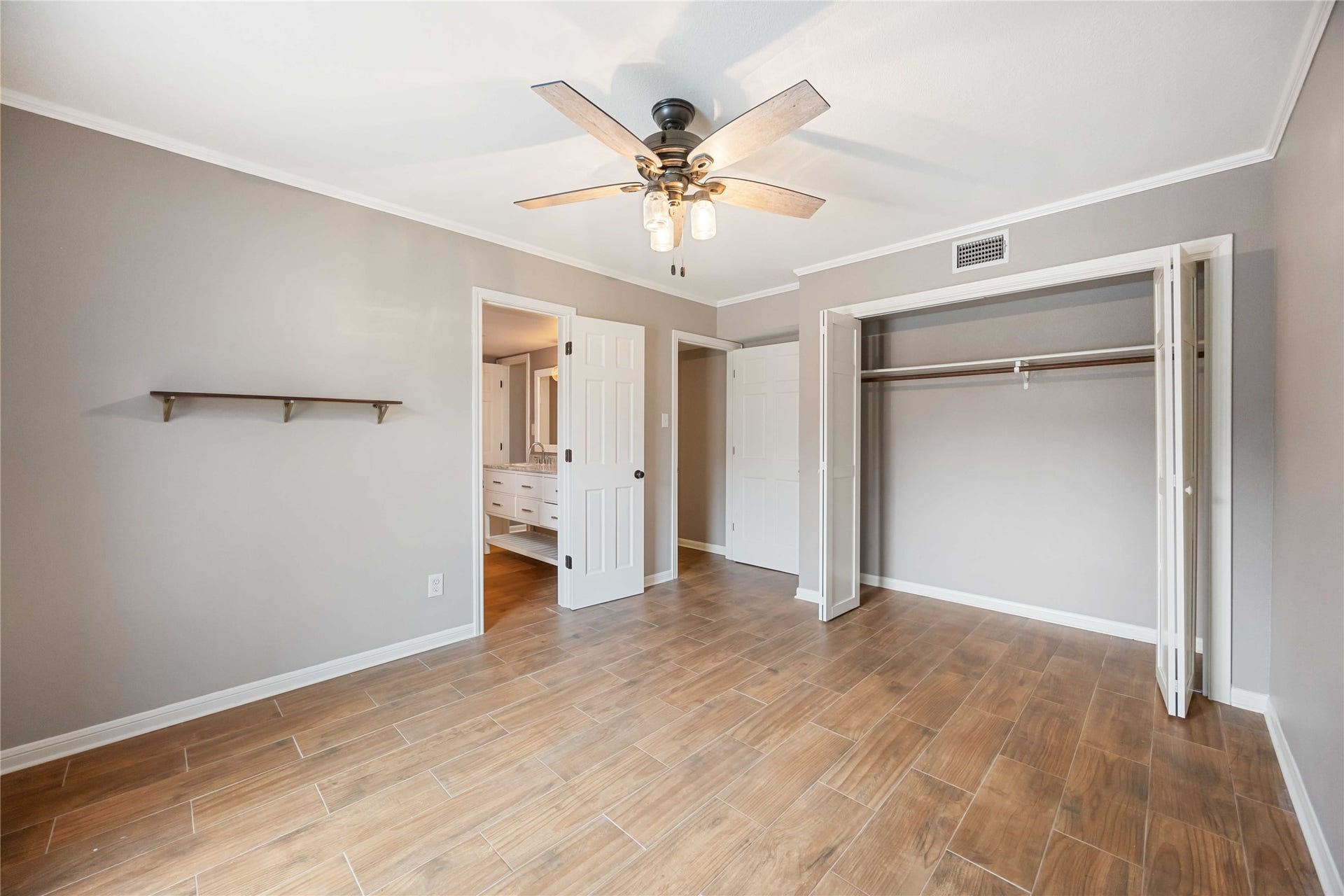 18623 Point Lookout Drive, Nassau Bay, TX 77058 18623 Point Lookout Drive, Nassau Bay, TX 77058