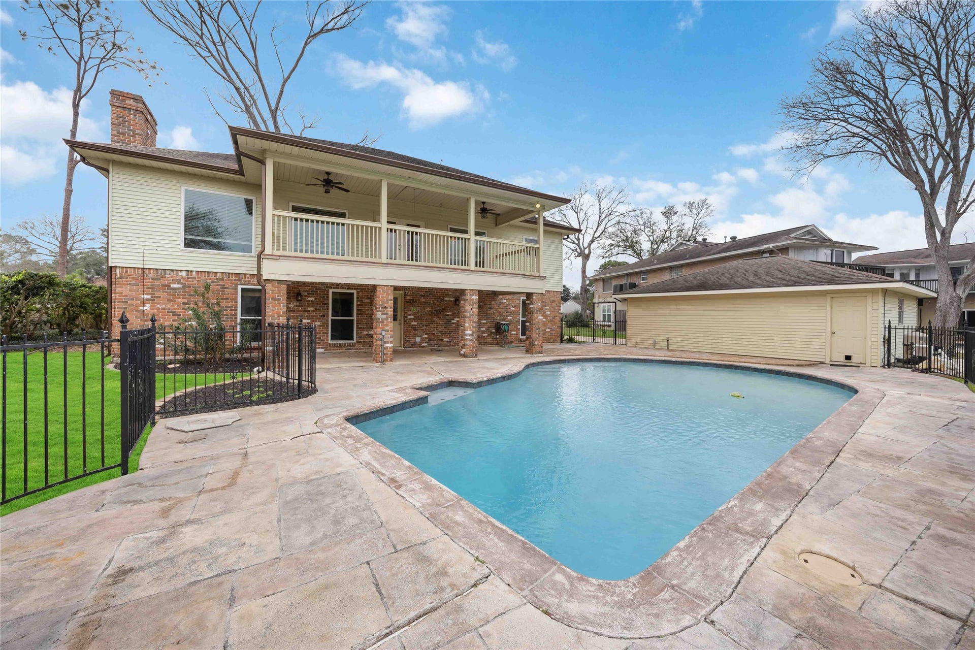 18623 Point Lookout Drive, Nassau Bay, TX 77058 18623 Point Lookout Drive, Nassau Bay, TX 77058