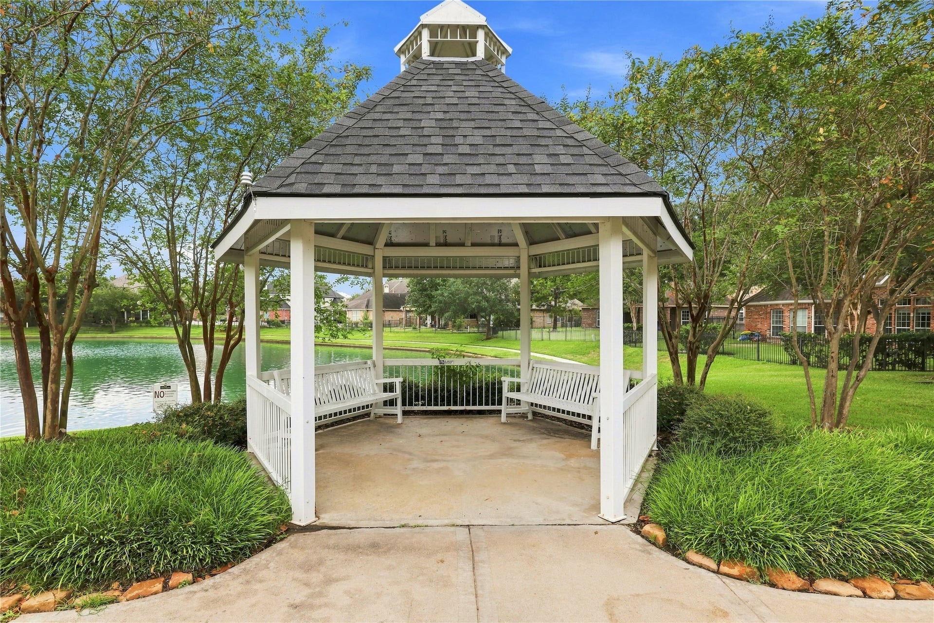 11107 Canyon Crossing Lane, Richmond, TX 77406 Community