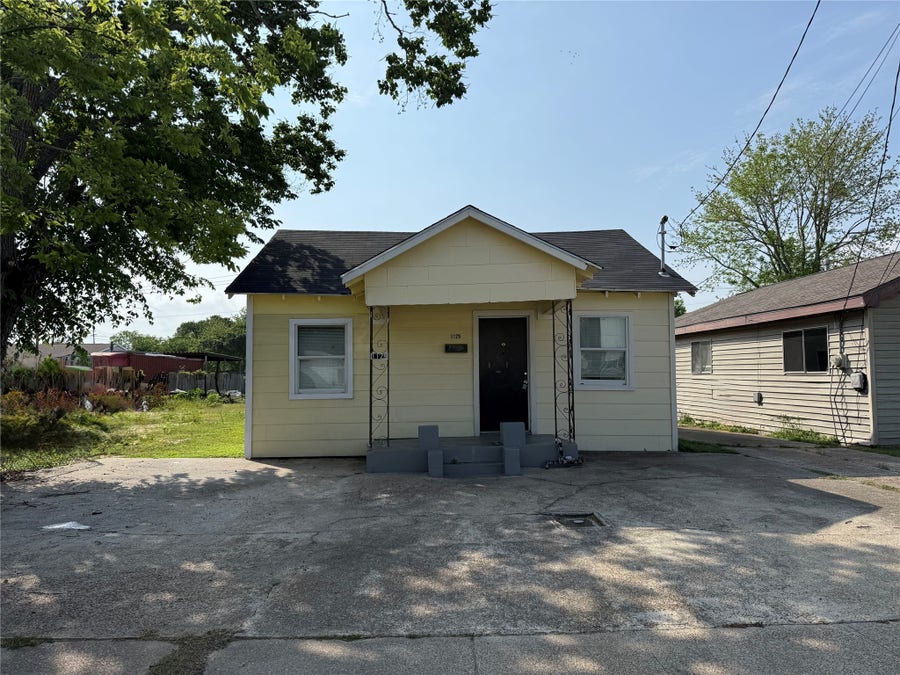 Property photo for 1129 Beech Street, Baytown, TX