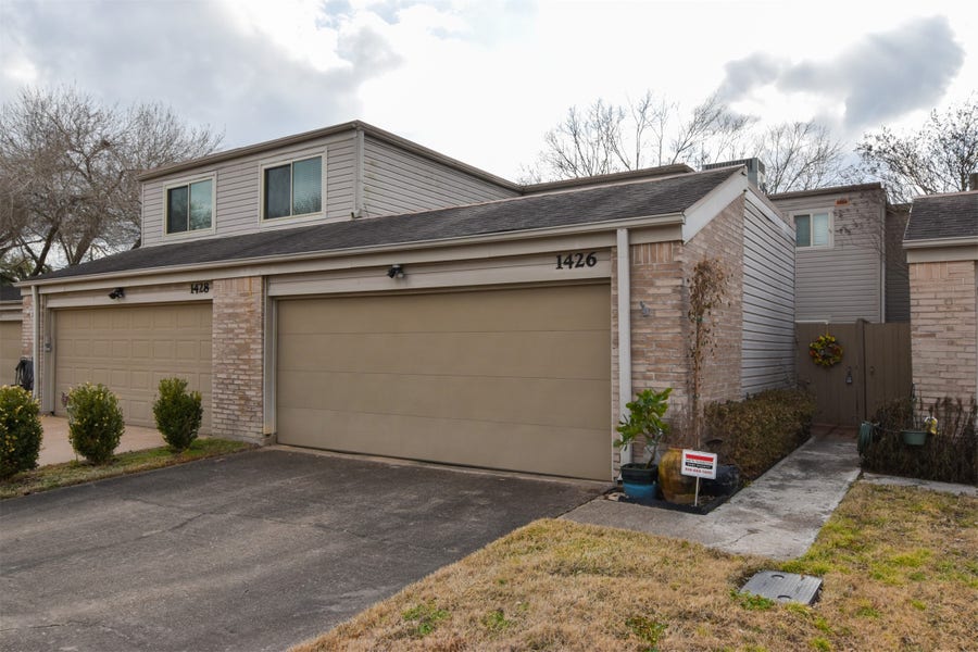 Property photo for 1426 Chardonnay Drive, Houston, TX
