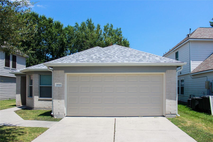 Property photo for 16945 Scenic Knoll, Conroe, TX