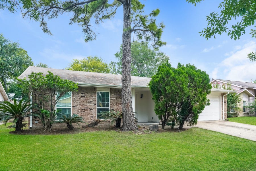 Property photo for 5622 Bridge Forest Drive, Houston, TX