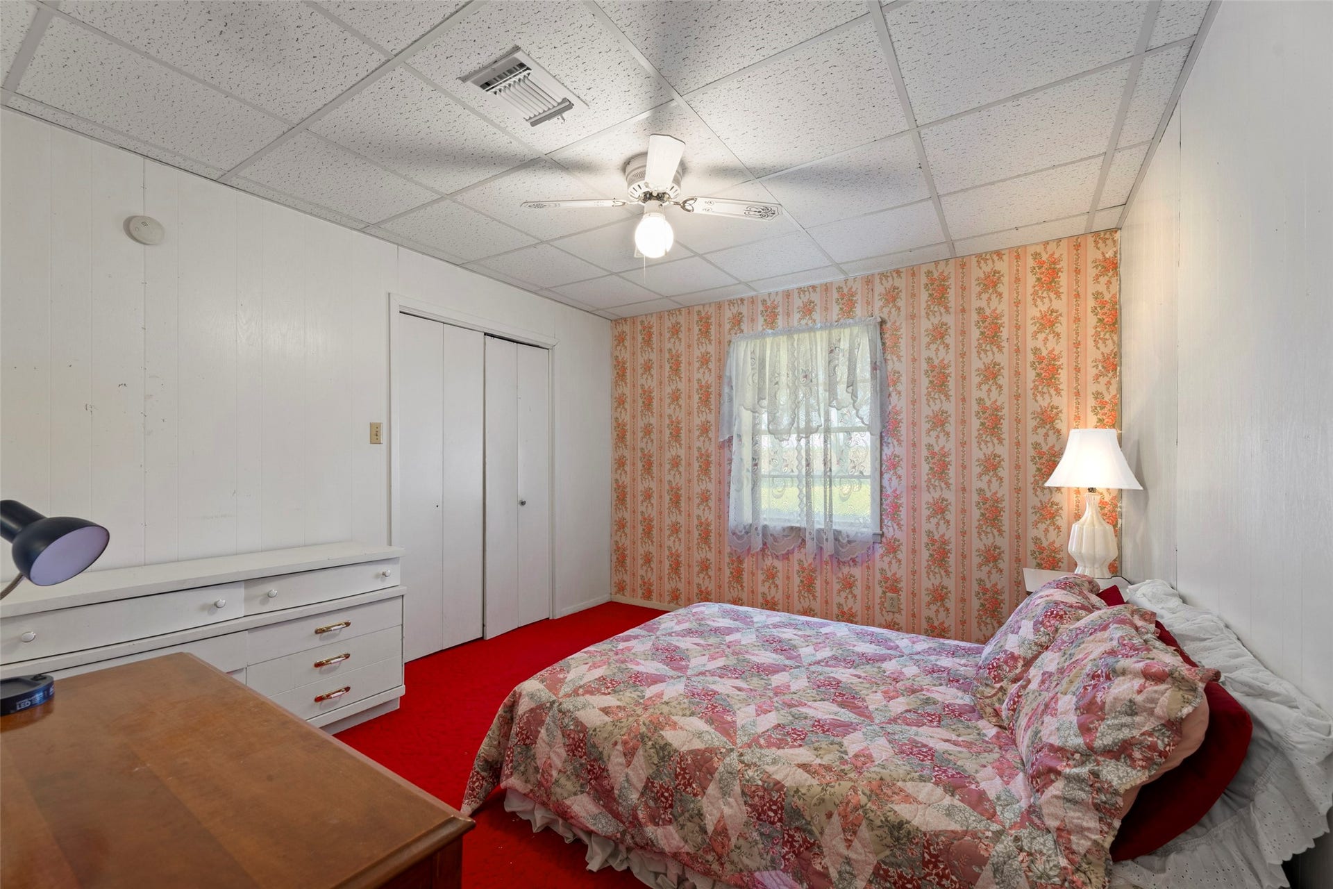 1542 Pilcik Road, Orchard, TX 77435 Guest bedroom #1
