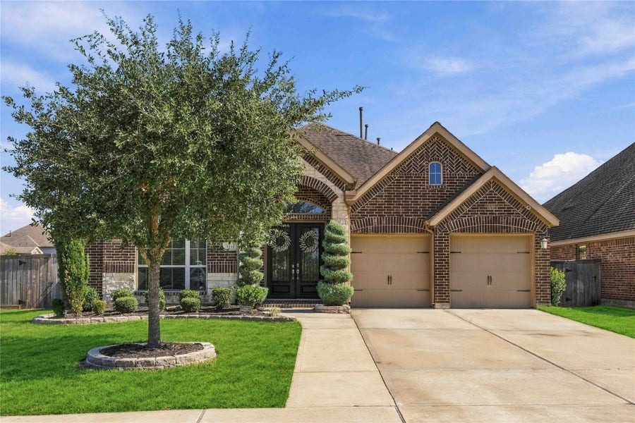 Property photo for 5111 Blue Canoe Road, Manvel, TX