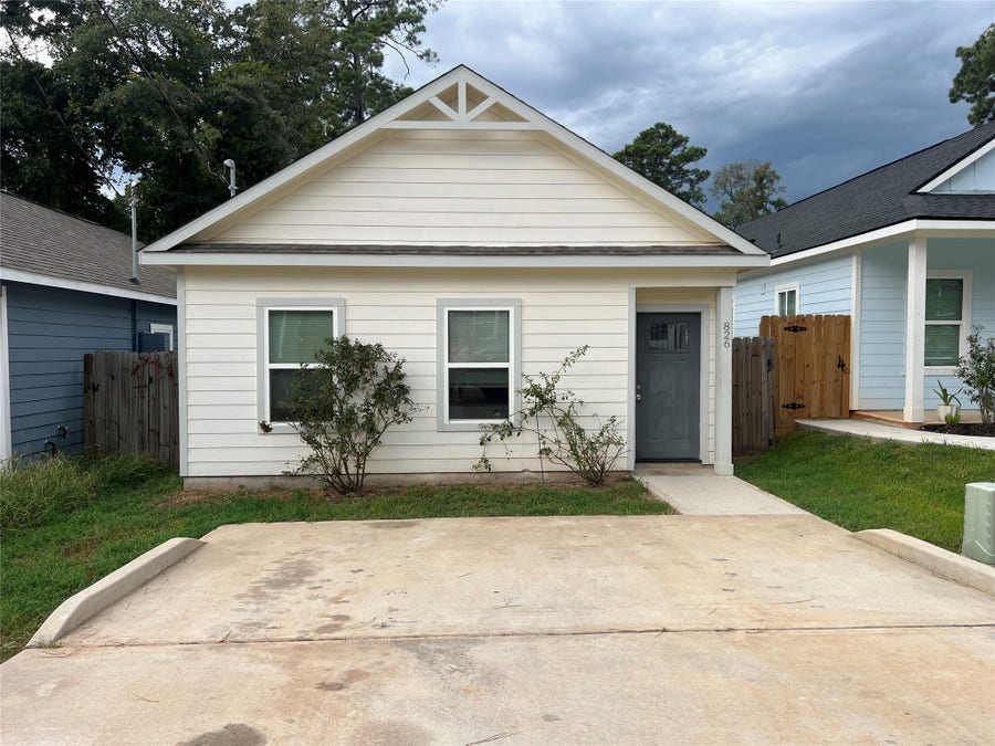 Property photo for 826 Omeara, Montgomery, TX