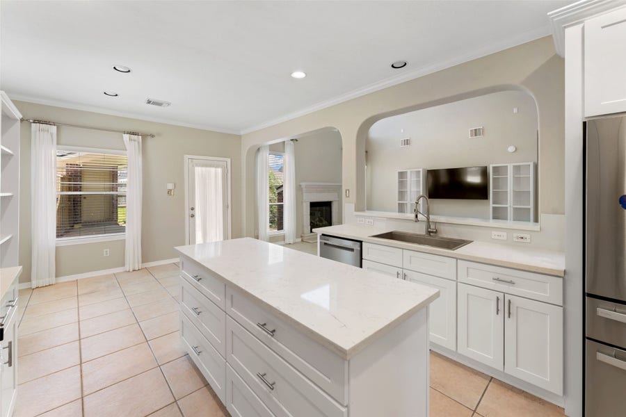 Property photo for 6518 Felicia Oaks Trail, Houston, TX