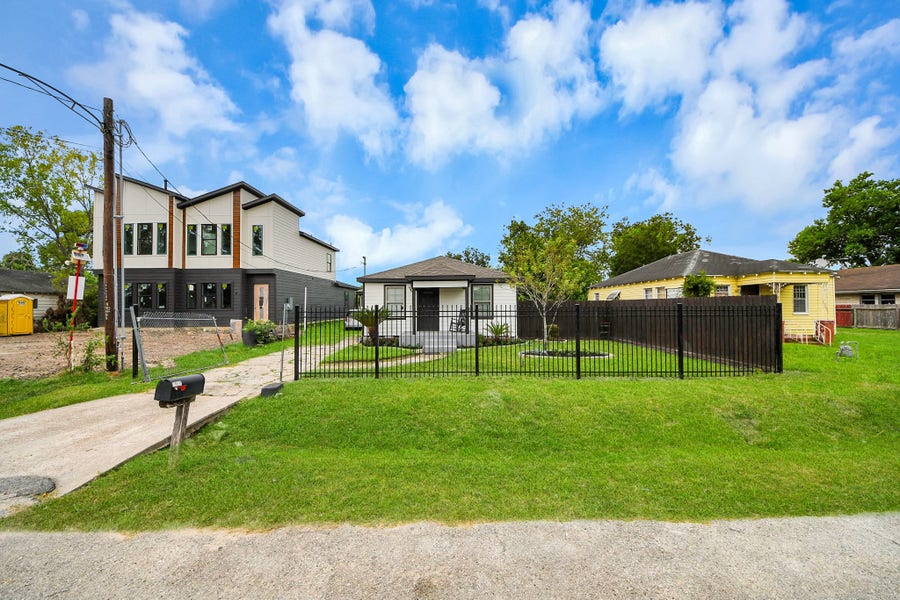 Property photo for 7913 Henson Street, Houston, TX