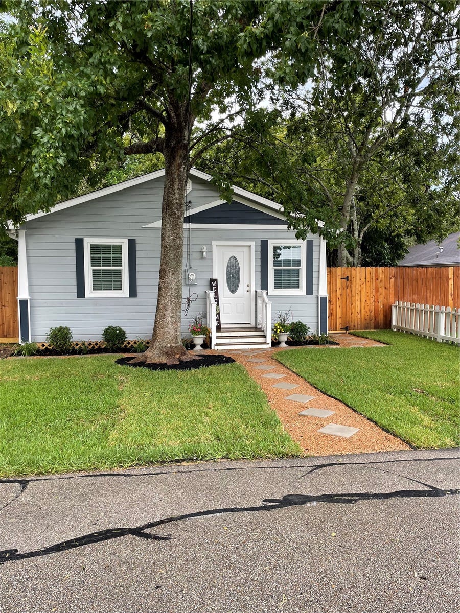 Property photo for 602 N MICHIGAN, League City, TX