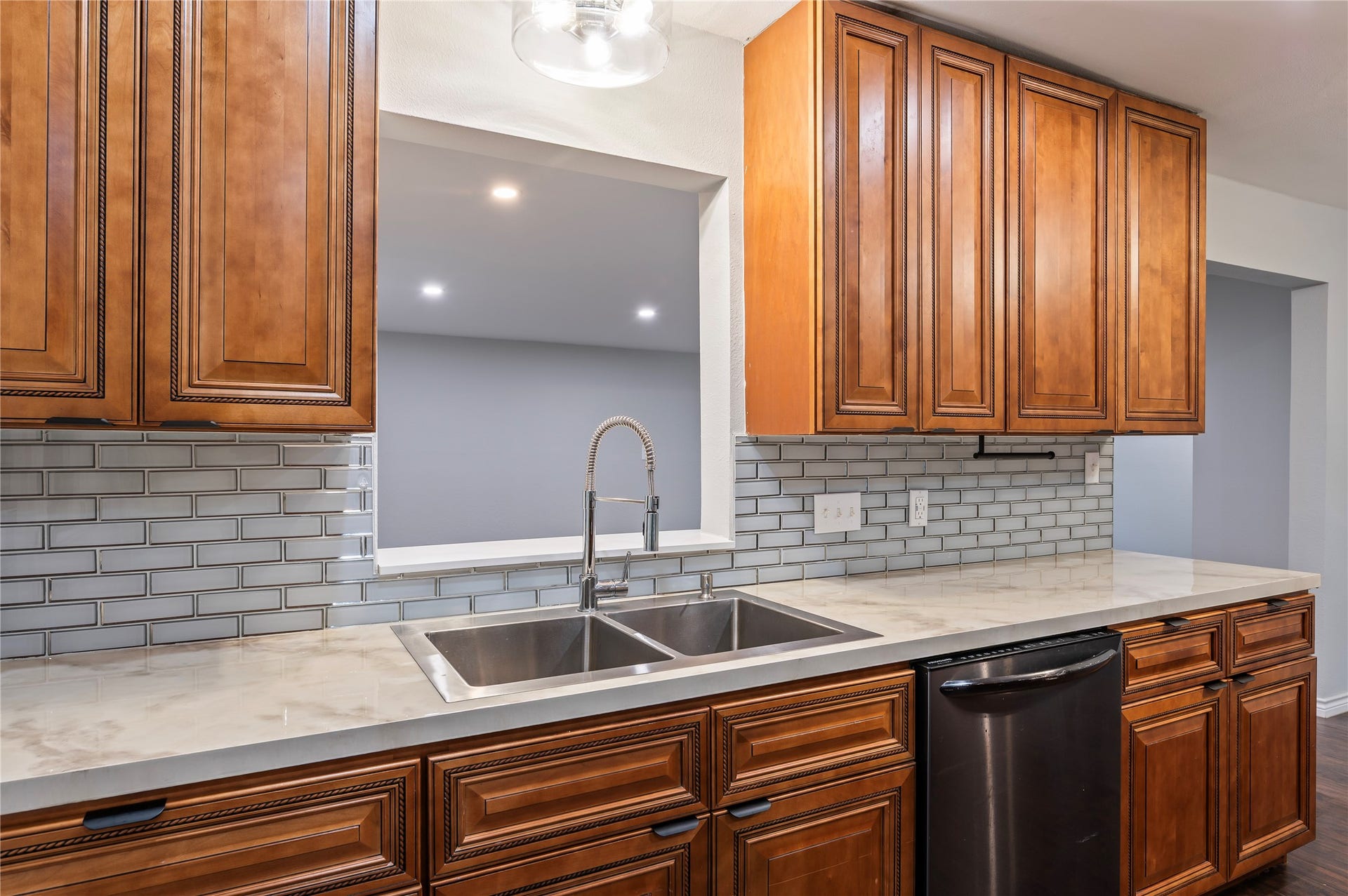 423 Elmo Street, La Marque, TX 77568 423 Elmo Street, La Marque, TX 77568