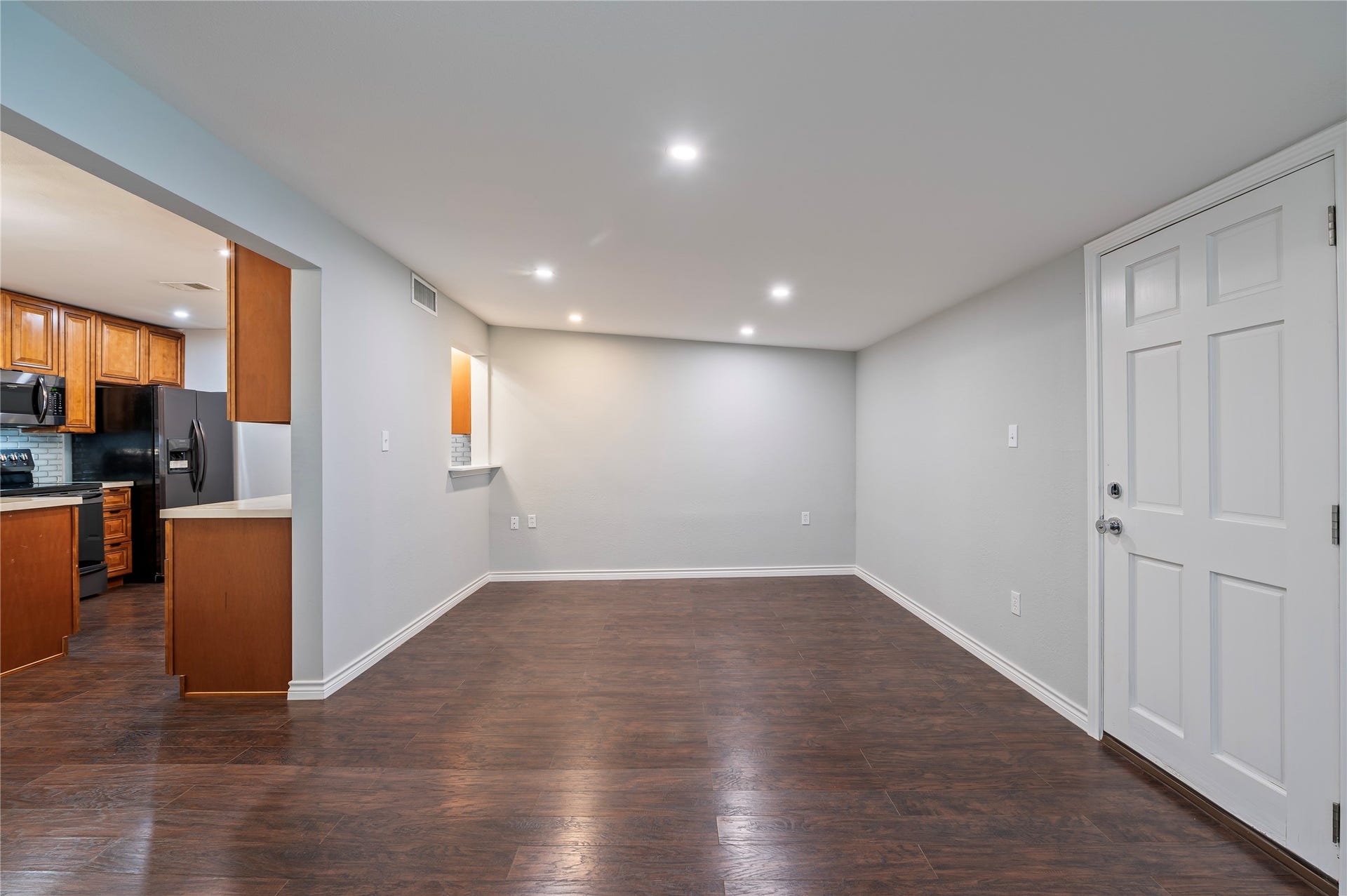 423 Elmo Street, La Marque, TX 77568 dining room area