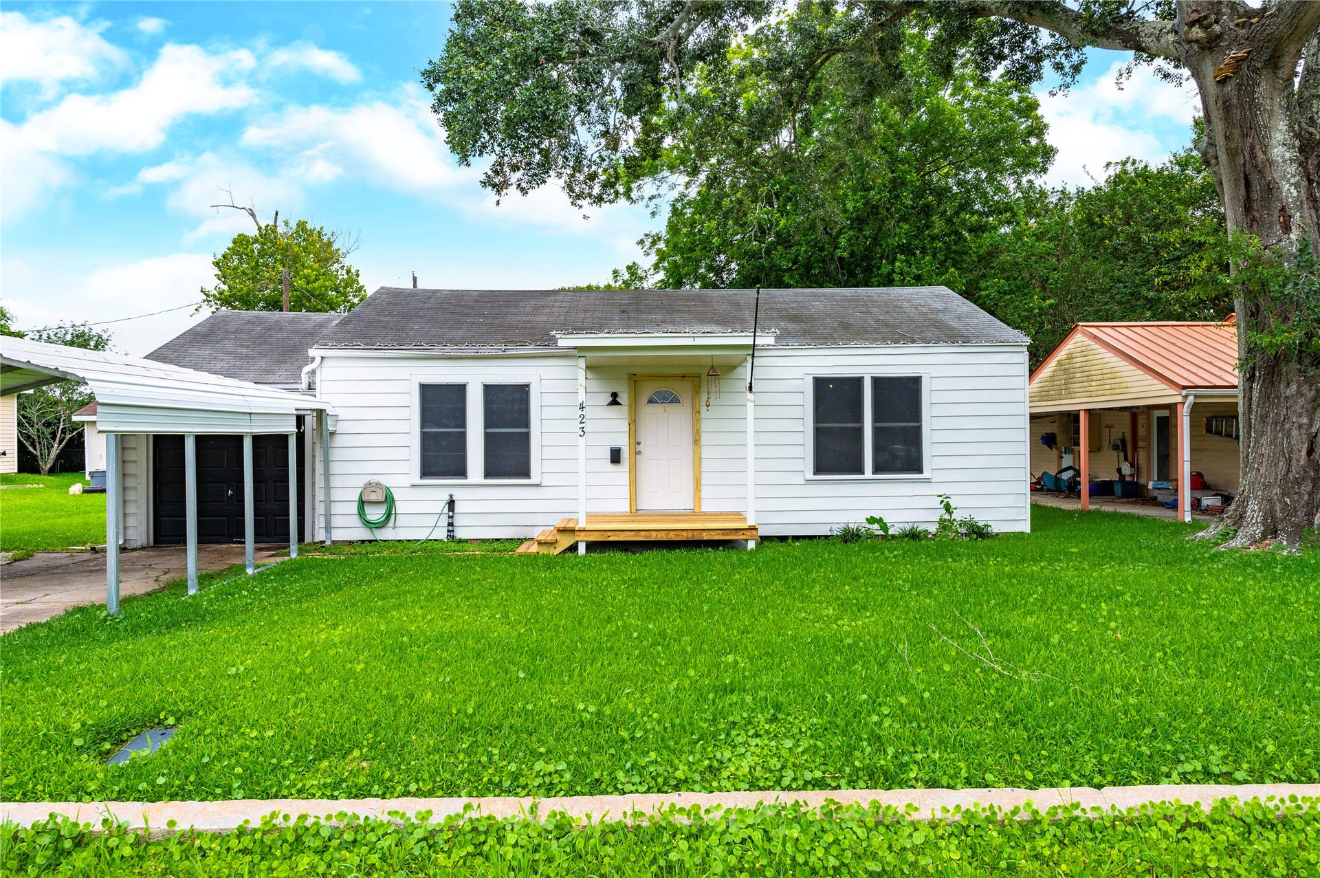 423 Elmo Street, La Marque, TX 77568 423 Elmo Street, La Marque, TX 77568