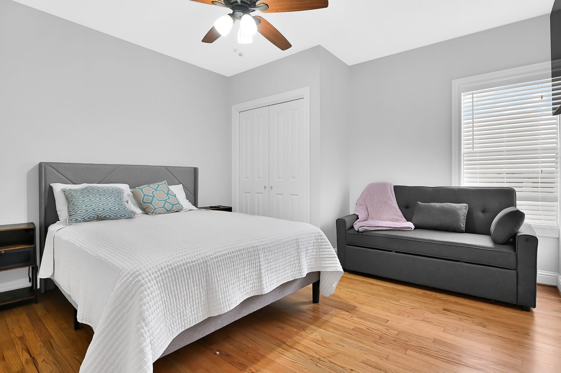 3618 Elysian Street, Houston, TX 77009 3618 Elysian Street, Houston, TX 77009