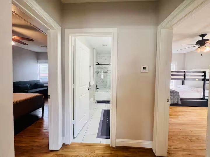 3618 Elysian Street, Houston, TX 77009 3618 Elysian Street, Houston, TX 77009