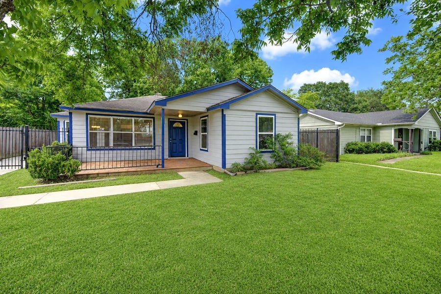 Property photo for 4735 Marietta Lane, Houston, TX