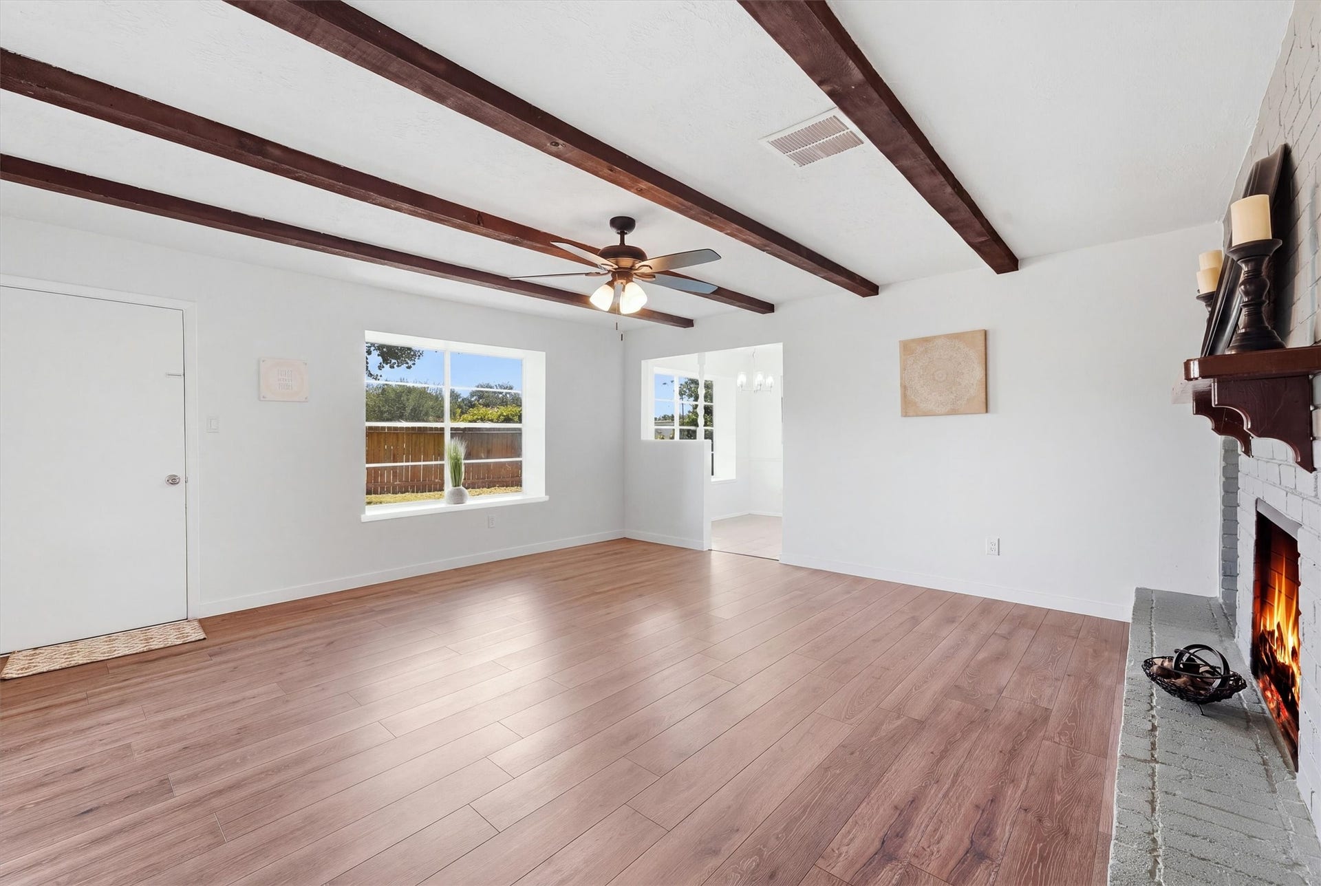 6602 Indian Falls Drive, Houston, TX 77489 6602 Indian Falls Drive, Houston, TX 77489