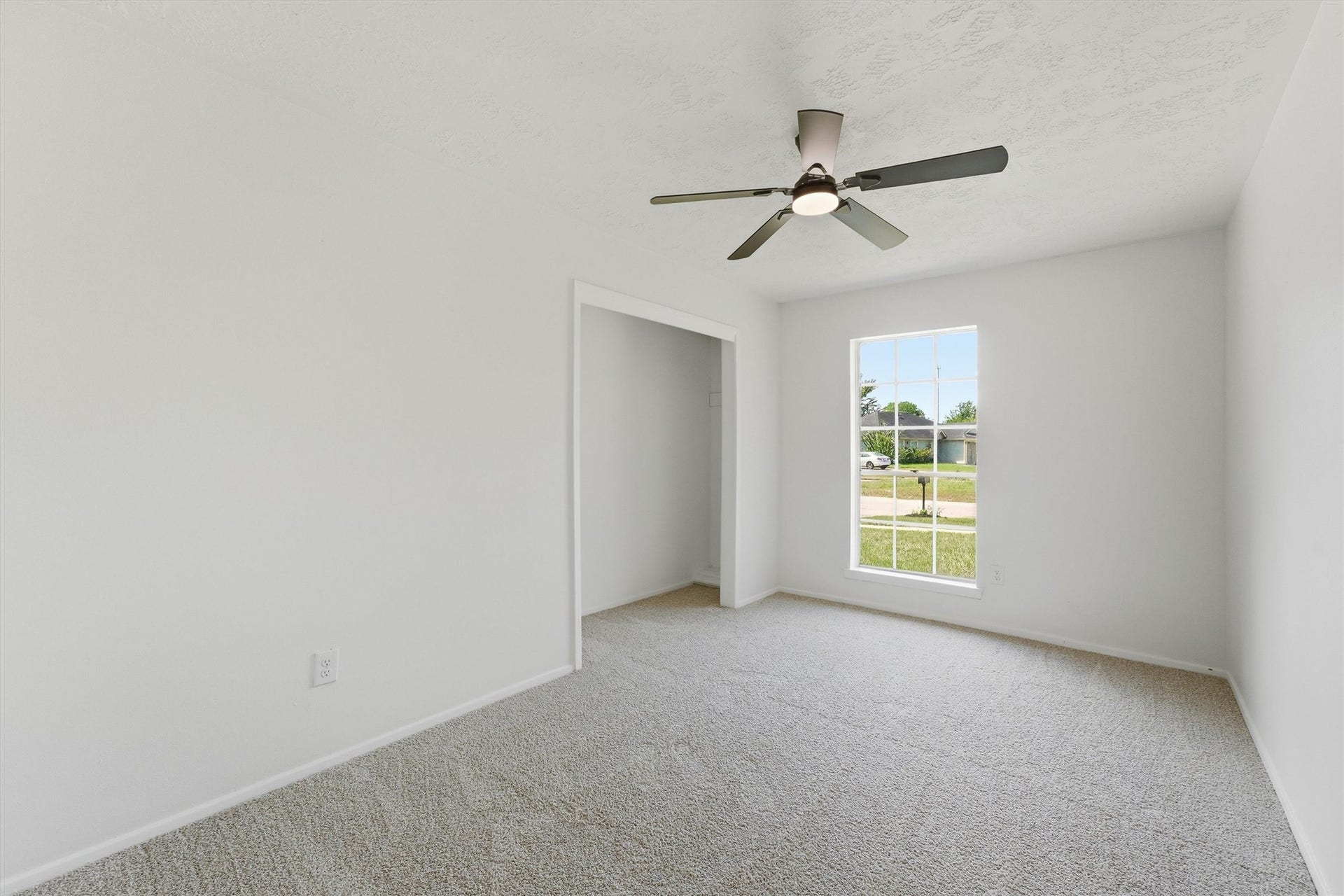 6602 Indian Falls Drive, Houston, TX 77489 6602 Indian Falls Drive, Houston, TX 77489
