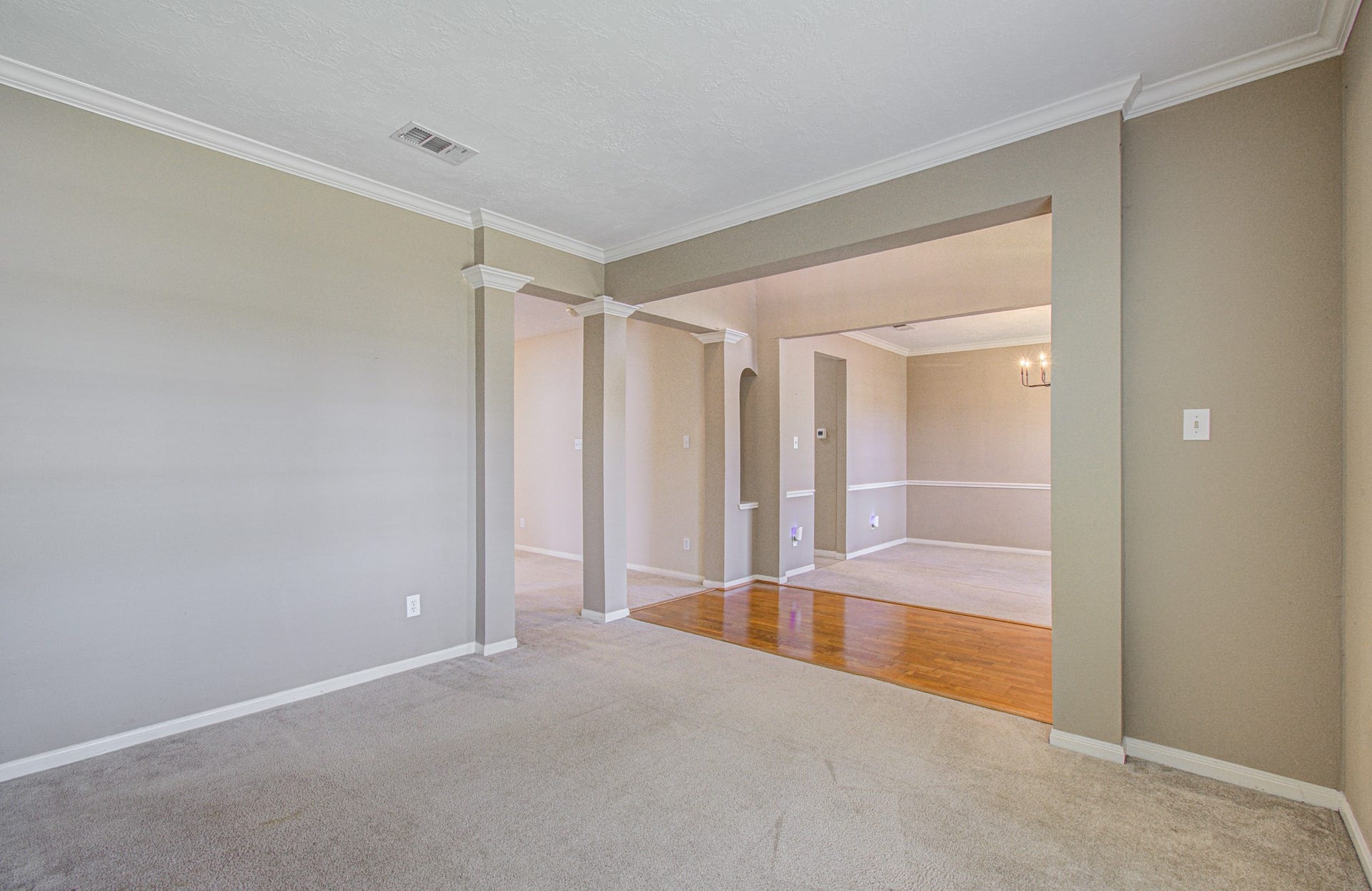 10003 Briarpark Trail Lane, Houston, TX 77064 Room to make it your own! Separate front living area provides versatility for working from home, entertaining guests or creating a space that suits your lifestyle.