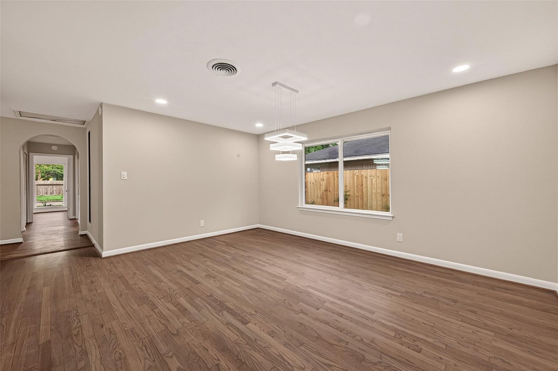 11206 Huggins Drive, Houston, TX 77035 11206 Huggins Drive, Houston, TX 77035