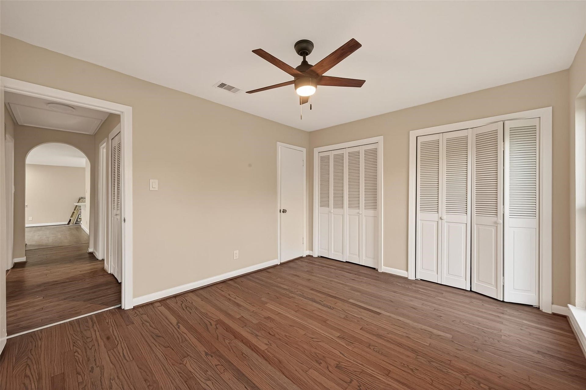 11206 Huggins Drive, Houston, TX 77035 11206 Huggins Drive, Houston, TX 77035