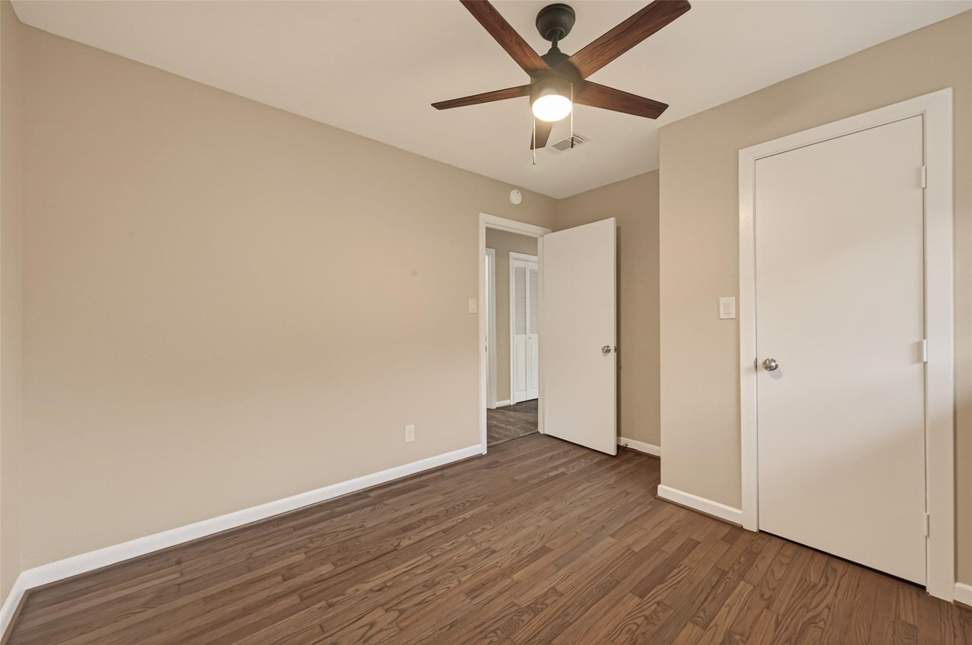11206 Huggins Drive, Houston, TX 77035 11206 Huggins Drive, Houston, TX 77035