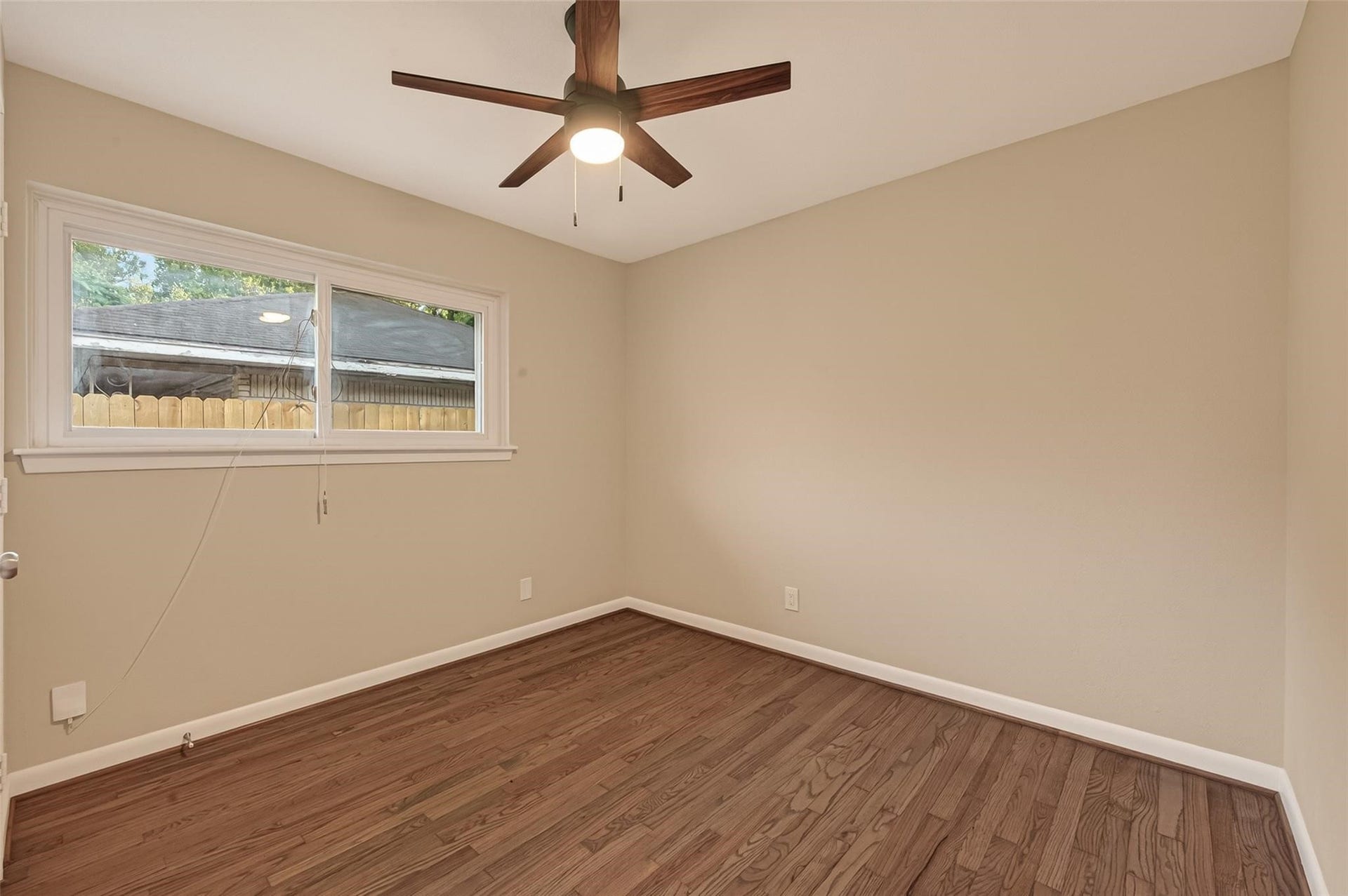 11206 Huggins Drive, Houston, TX 77035 11206 Huggins Drive, Houston, TX 77035