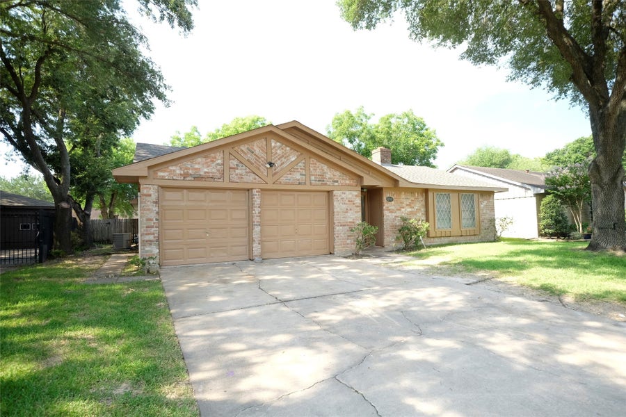 Property photo for 12515 Bexley Drive, Houston, TX