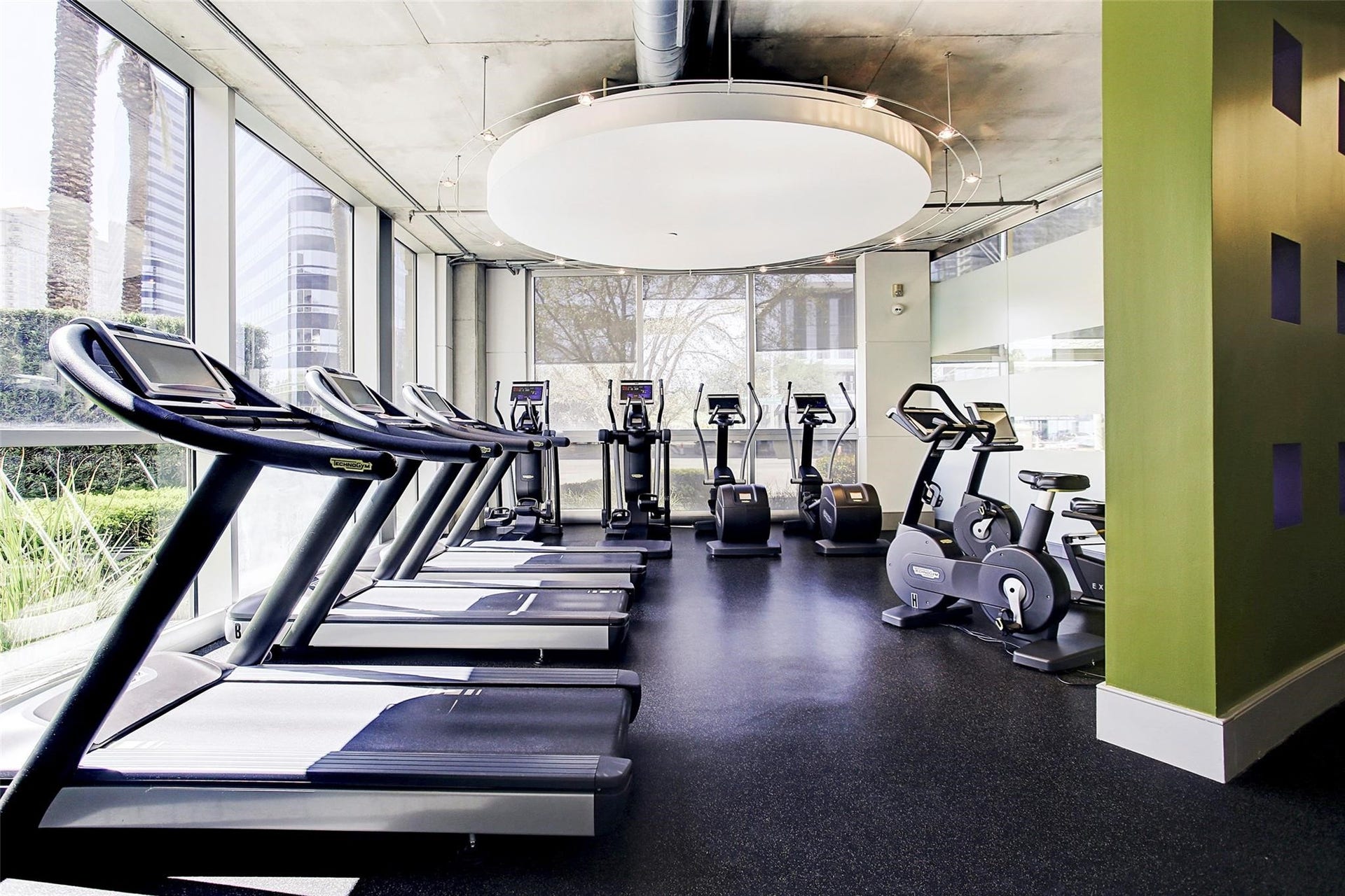 1901 Post Oak Boulevard, #3502, Houston, TX 77056 Onsite gym for your convenience.