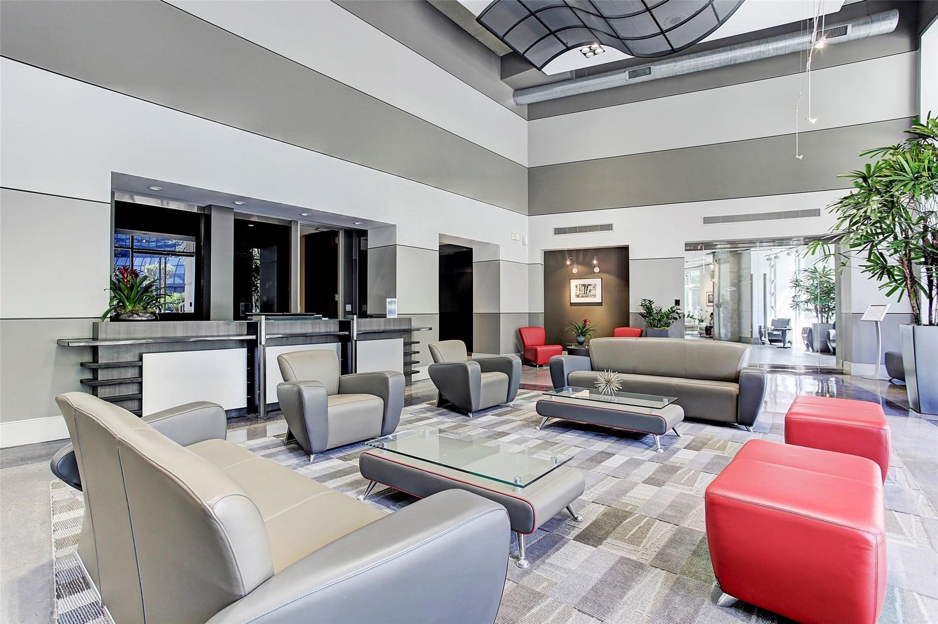 1901 Post Oak Boulevard, #3502, Houston, TX 77056 First floor lobby for lounging.