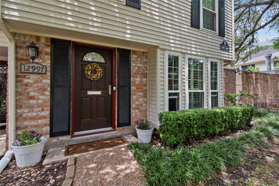 Property photo for 12997 Trail Hollow Drive, Houston, TX