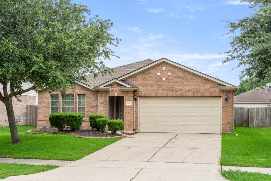 Property photo for 2744 Woodspring Acres Drive, Kingwood, TX