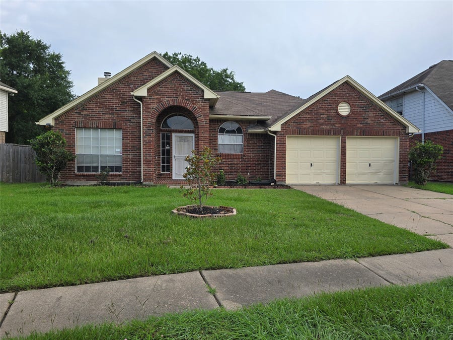 Property photo for 8927 Diamond Lake Lane, Houston, TX