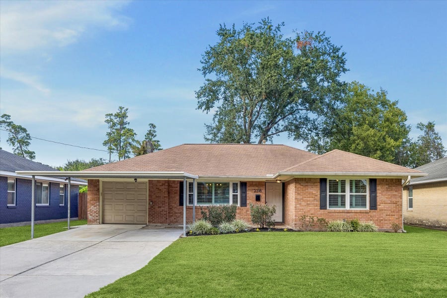 Property photo for 2318 Cheshire Lane, Houston, TX