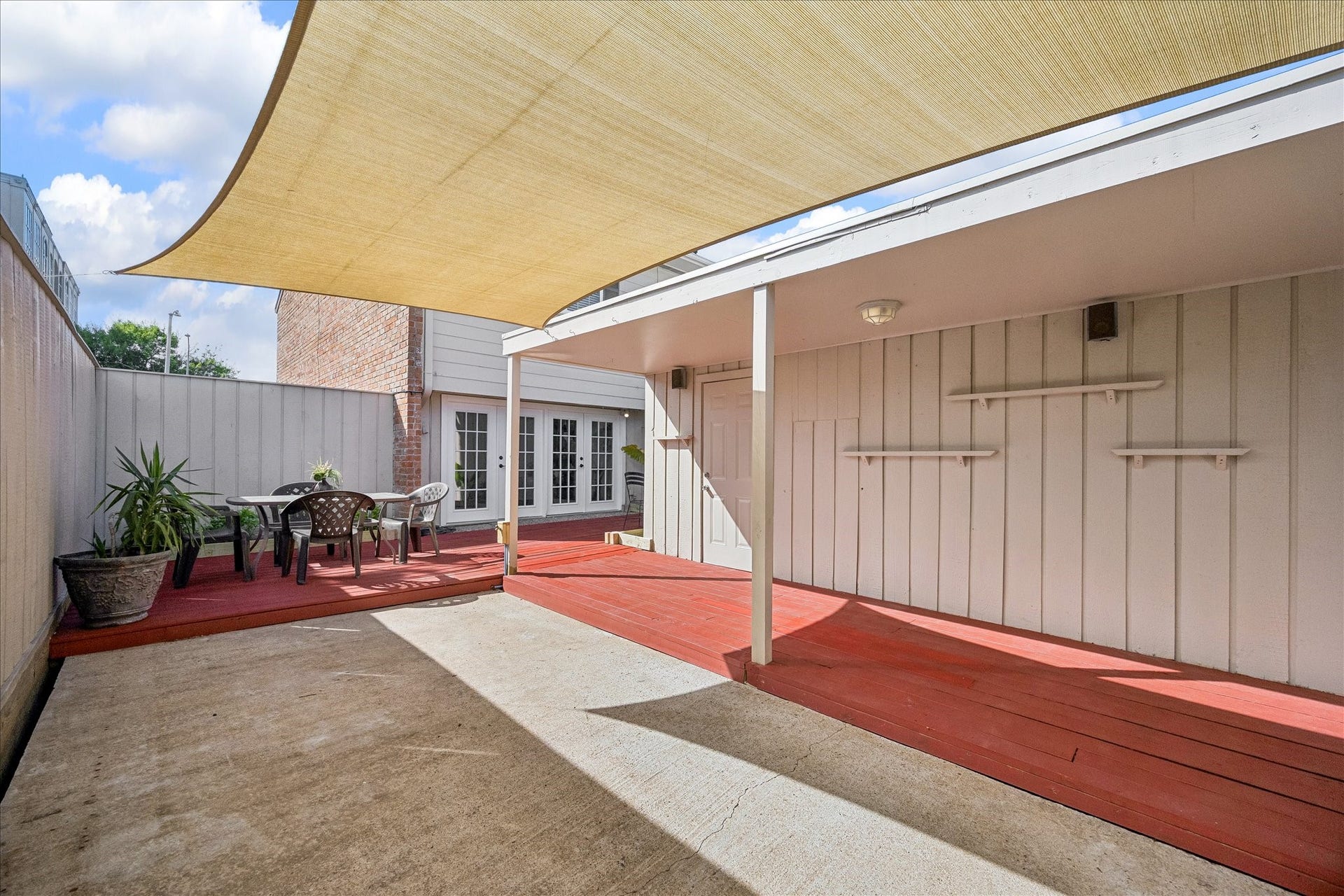 1451 Fountain View Drive, #6, Houston, TX 77057 1451 Fountain View Drive, #6, Houston, TX 77057