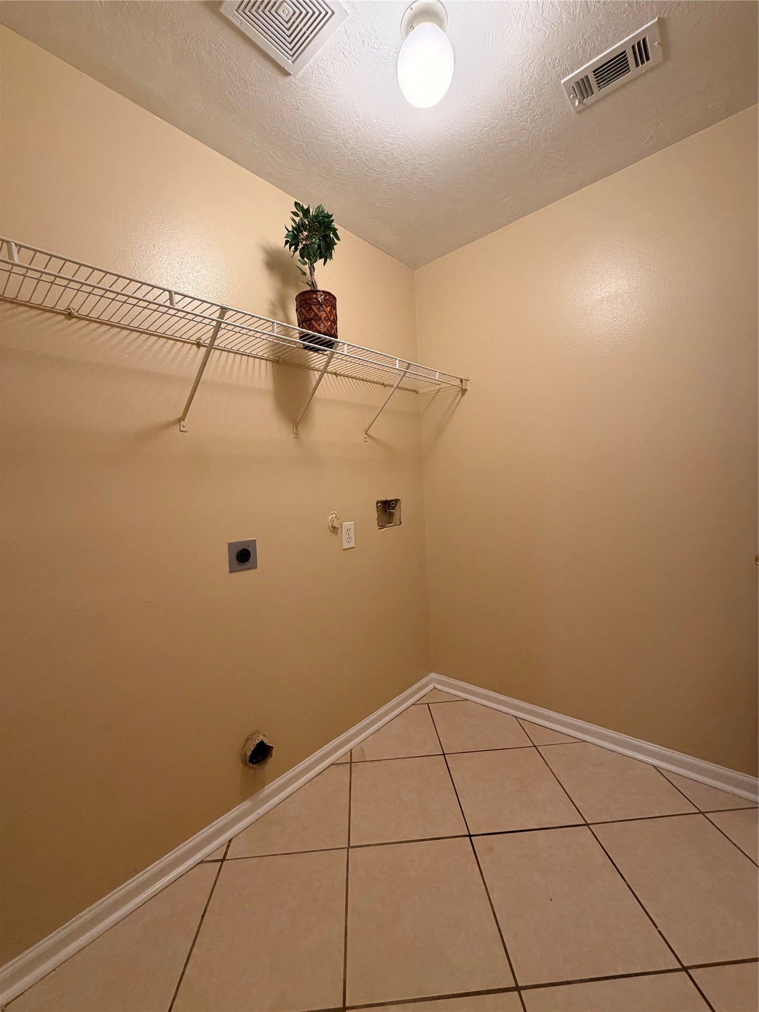 19935 Laurel Trail Drive, Cypress, TX 77433