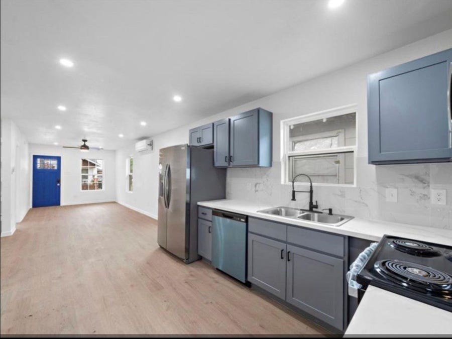Property photo for 3521 Mcilhenny Street, Houston, TX