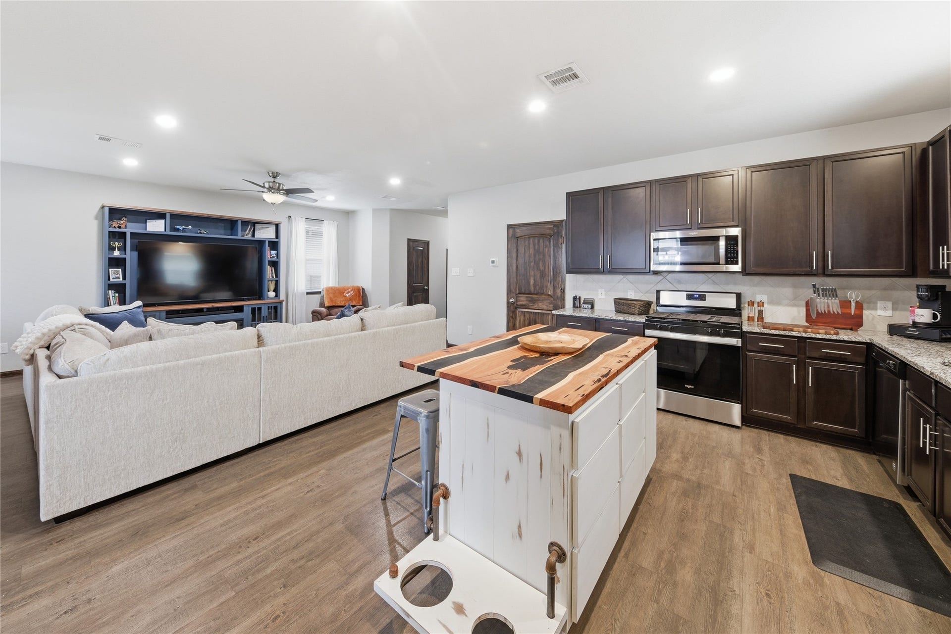 13620 Collier Park Lane, Willis, TX 77378 13620 Collier Park Lane, Willis, TX 77378