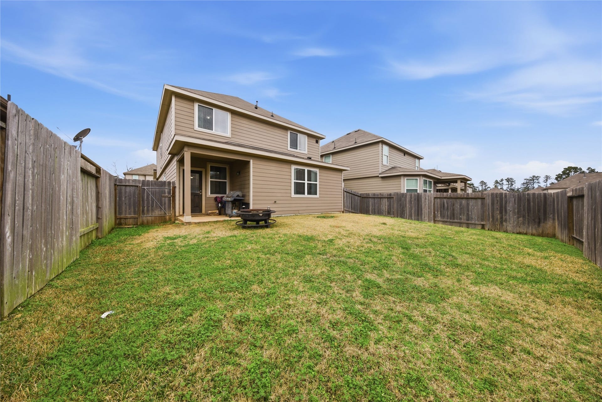 13620 Collier Park Lane, Willis, TX 77378 13620 Collier Park Lane, Willis, TX 77378