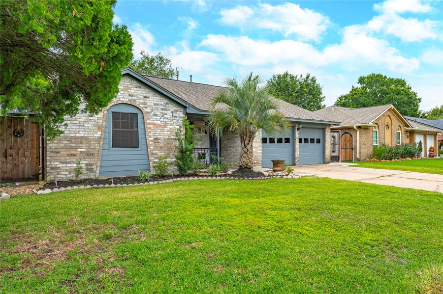 Property photo for 1418 Wildgrove Drive, Pasadena, TX