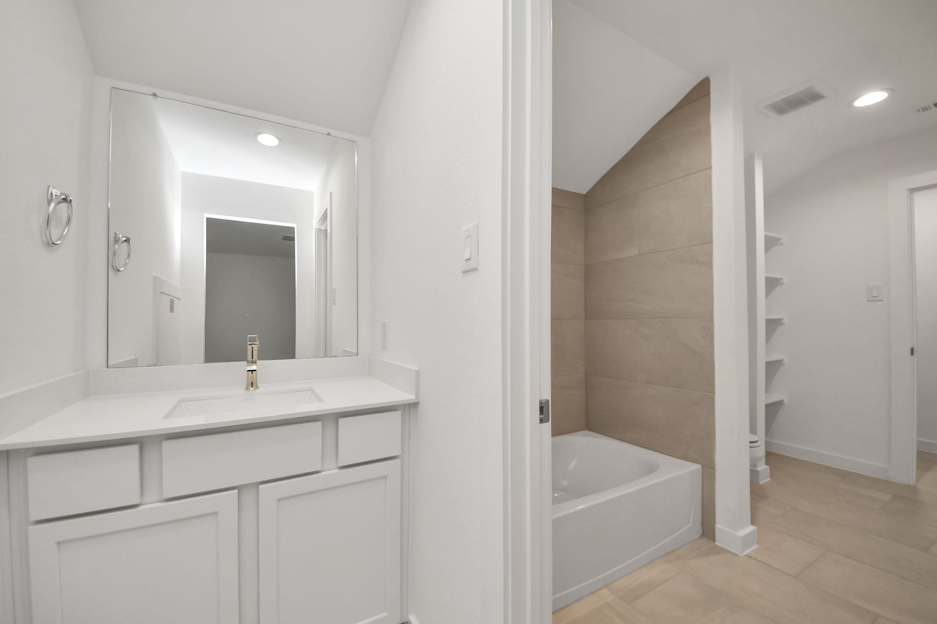 11731 Leafy Laurel Drive, Houston, TX 77066 11731 Leafy Laurel Drive, Houston, TX 77066