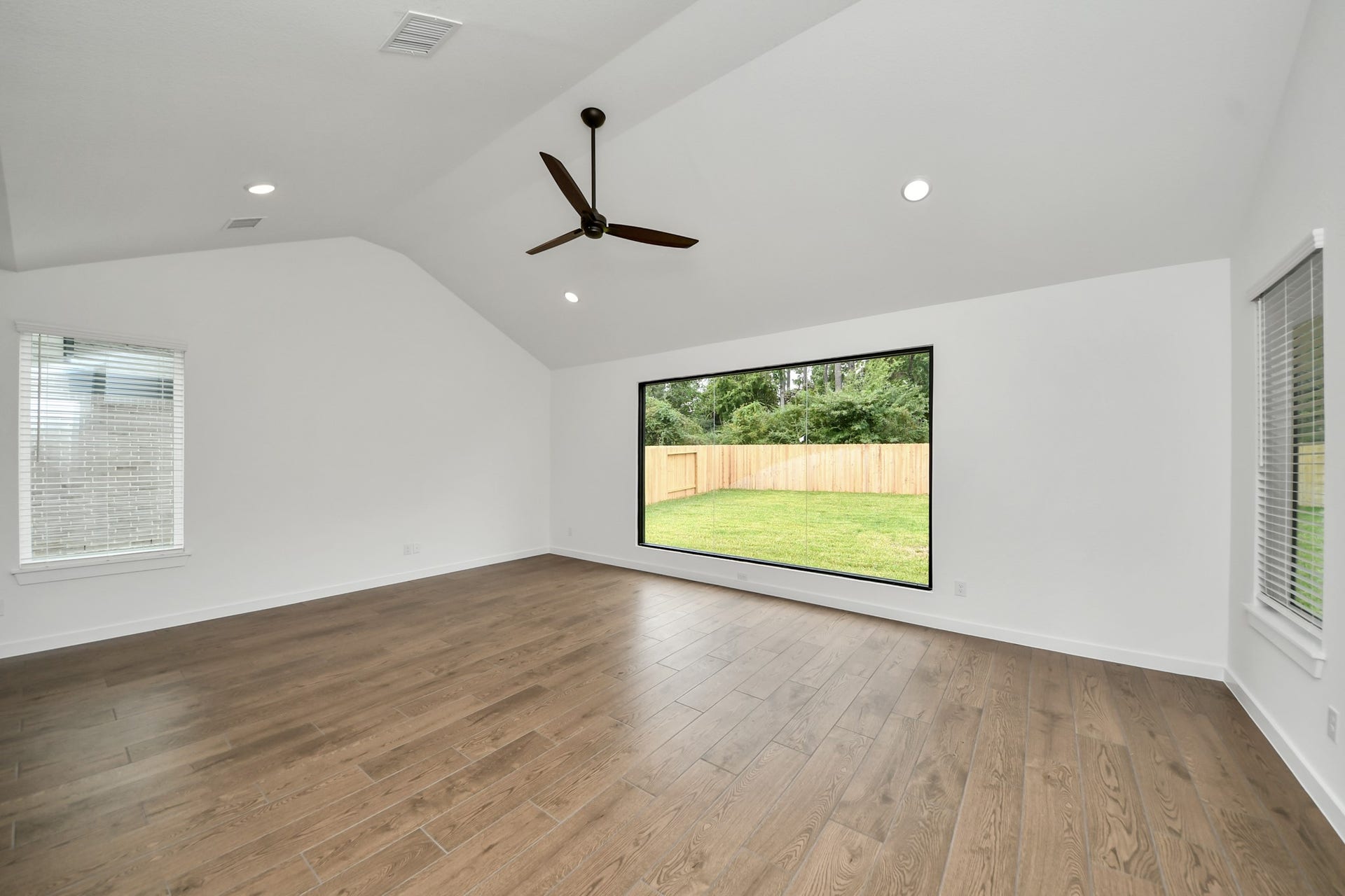 11731 Leafy Laurel Drive, Houston, TX 77066 11731 Leafy Laurel Drive, Houston, TX 77066