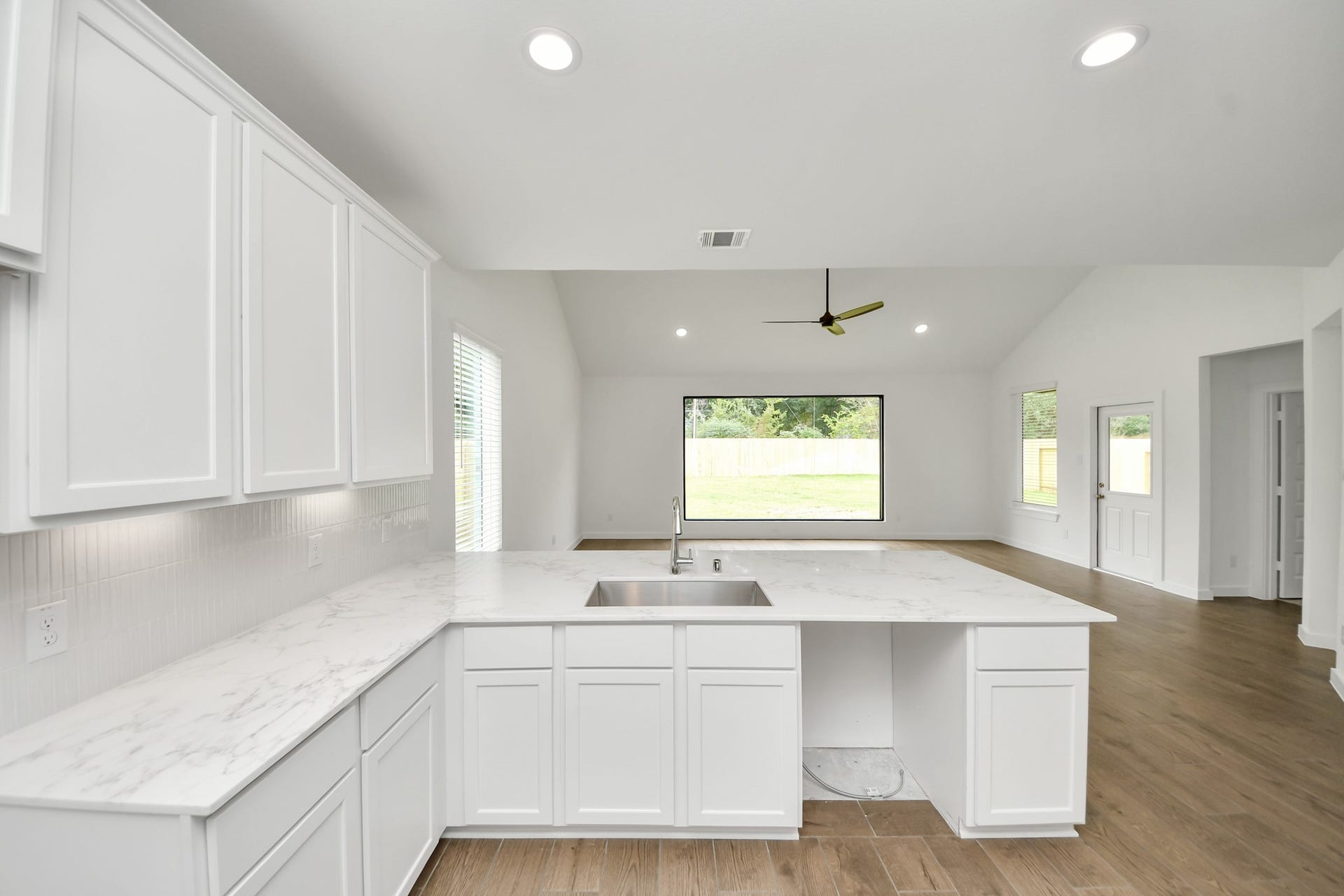 11731 Leafy Laurel Drive, Houston, TX 77066 11731 Leafy Laurel Drive, Houston, TX 77066