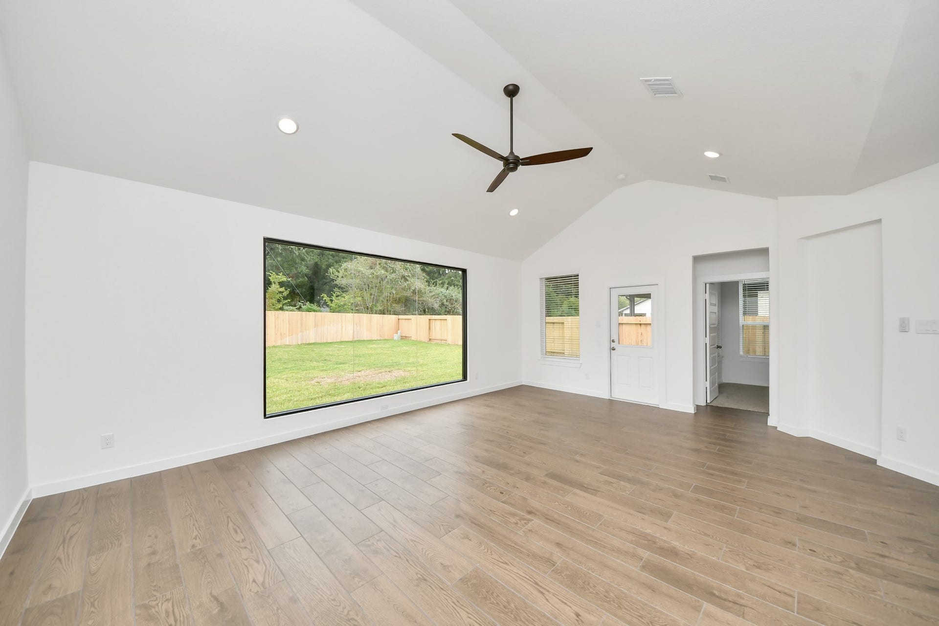 11731 Leafy Laurel Drive, Houston, TX 77066 11731 Leafy Laurel Drive, Houston, TX 77066