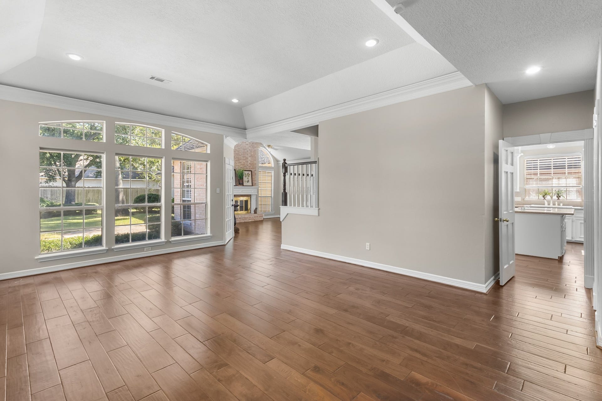 16314 Graven Hill Drive, Spring, TX 77379 The generous, open footprint offers flexibility for a variety of furniture arrangements and everyday living needs.