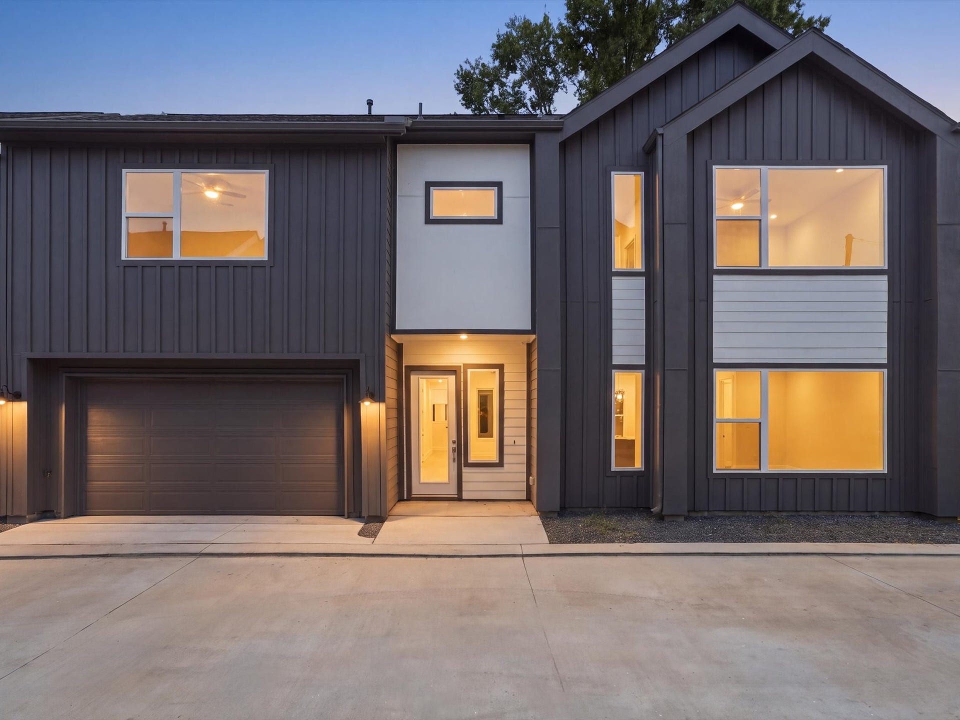 1925 Dewalt Street, Houston, TX 77088