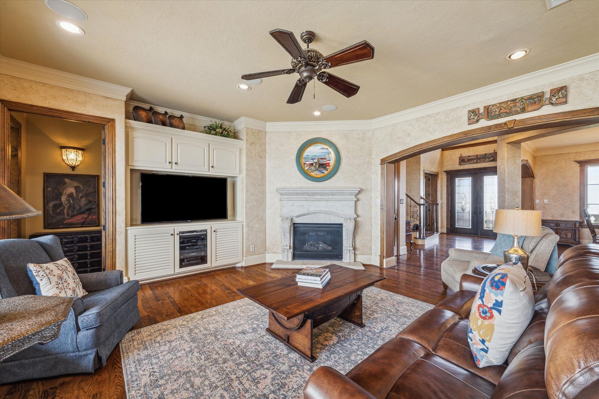 9 Happy Jack, Hitchcock, TX 77563 Savant Smart Host entertainment system with installed speakers in
main living area, kitchen, primary bed room, primary bath, study and main
living level covered deck; separate system control for upper level living
room with installed speakers
